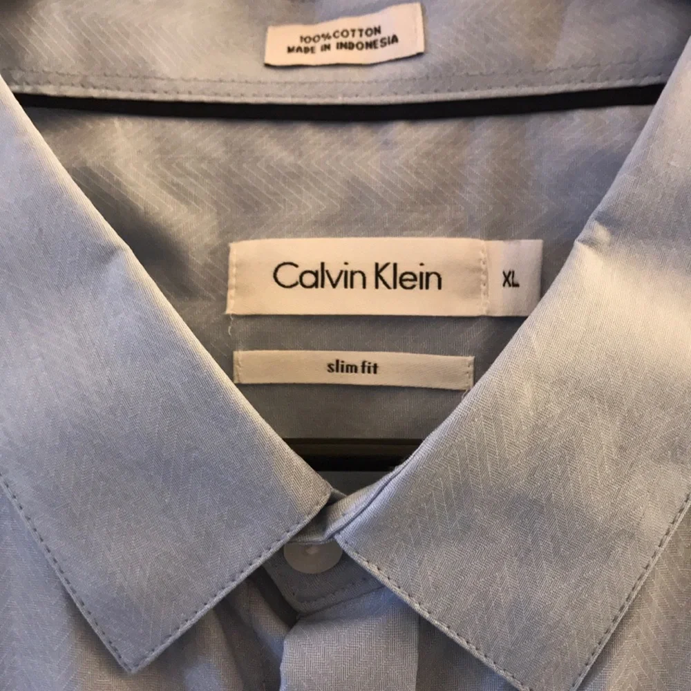 Calvin Klein Mens Slim Fit Dress Shirts - Picture 3 of 4